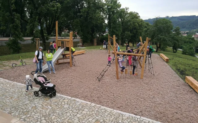tišnov park