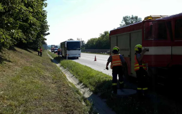 autobus děti plameny5
