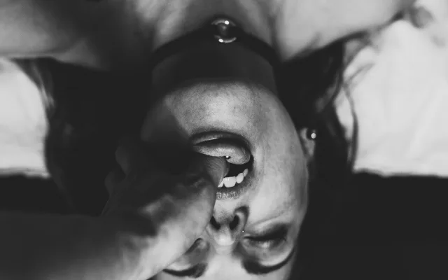 Obyčejné ženy jsou nejkrásnější. Nahá dívka u motorky je jen prodávání masa, říká mladý brněnský fotograf