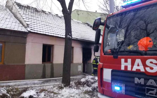 hasiči selská požár dům4