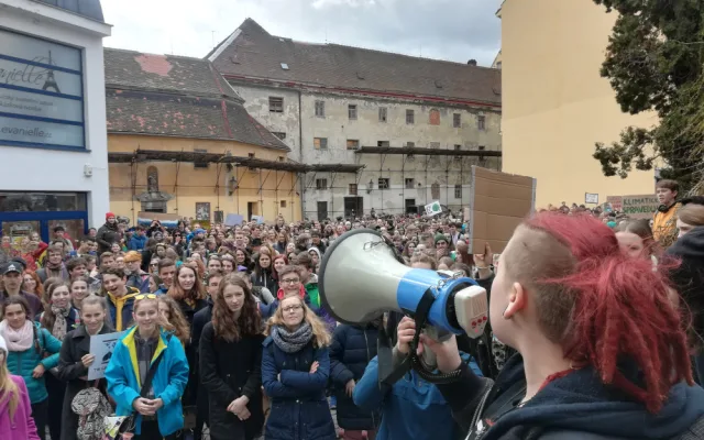 Studenti v Brně stávkovali za klima