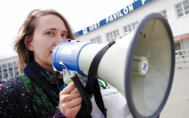 Protestní happening proti konání veletrhu IDET