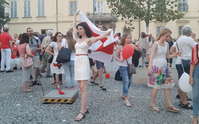 Běloruské občanské protesty podpořila v Brně asi tisícovka lidí