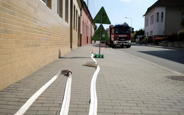 FOTO: Únik plynu uzavřel brněnskou Belcrediho ulici