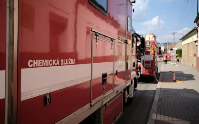 FOTO: Únik plynu uzavřel brněnskou Belcrediho ulici