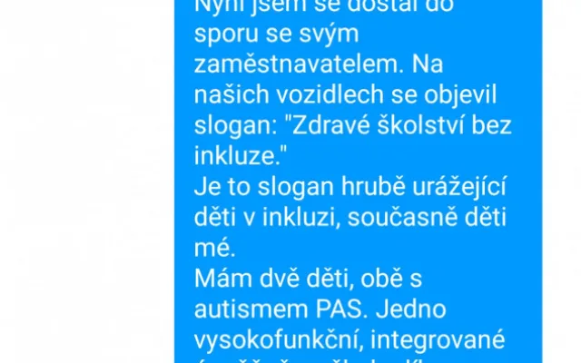 Řidič brněnské hromadné dopravy odmítá jezdit autobusem se sloganem „Zdravé školství bez inkluze“ od hnutí SPD. Uráží to jeho děti