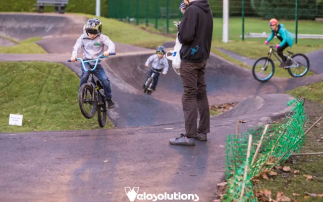 Mezi Líšní a Vinohrady vyroste nový PumpTrack pro cyklisty i skatery