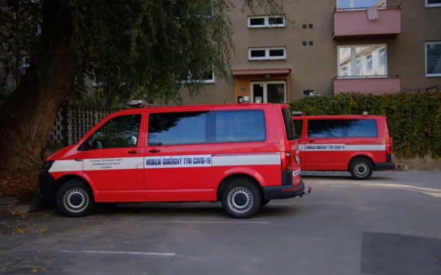 Hasiči z jižní Moravy vytvořili speciální odběrový tým, pomáhají s testováním na koronavirus
