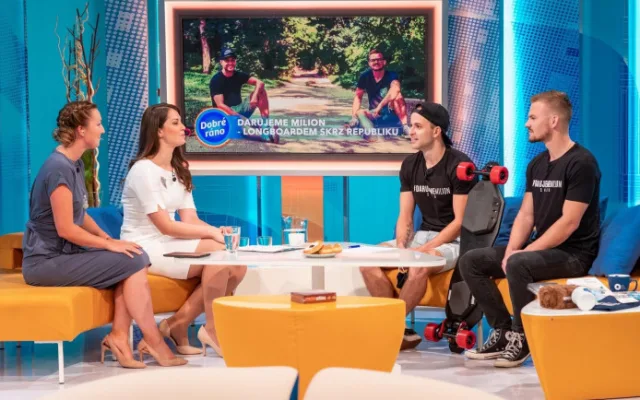 Na longboardech projeli celé Česko. Získali téměř půl miliónu korun pro malého Milánka