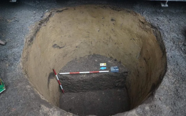 Římské náměstí v Brně ukrývalo sbírku cenných artefaktů. Archeologové jsou nadšeni ze zachovalého pelikána