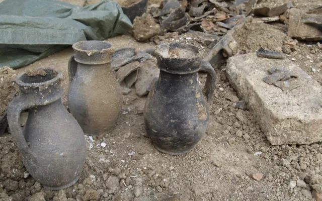 Archeologové našli v Brně poklady z 18. století i jednoduché náčiní z doby kamenné staré 6 tisíc let