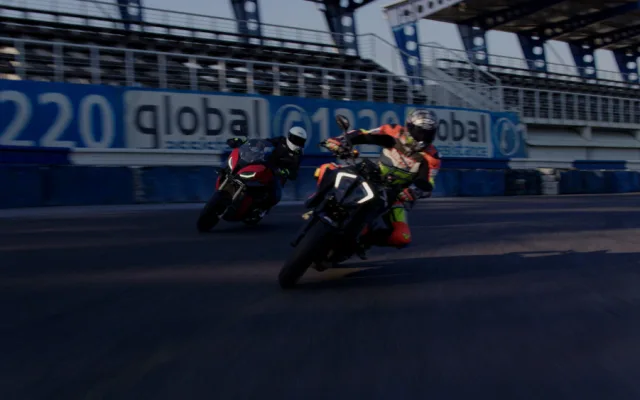 Motocyklisté trénují bezpečnou jízdu na polygonech v ČR