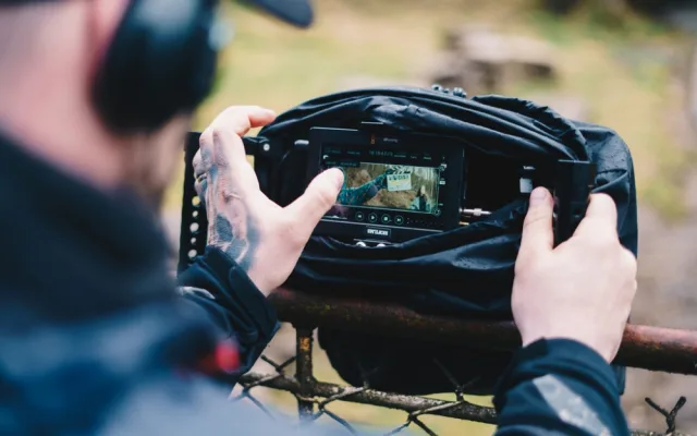 Mladí filmaři natáčí na jižní Moravě unikátní snímek s Judit Bárdos a Dušanem Vitázkem