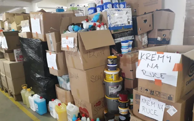 Materiální pomoci mají v Hodoníně dost, sháňka je po nářadí