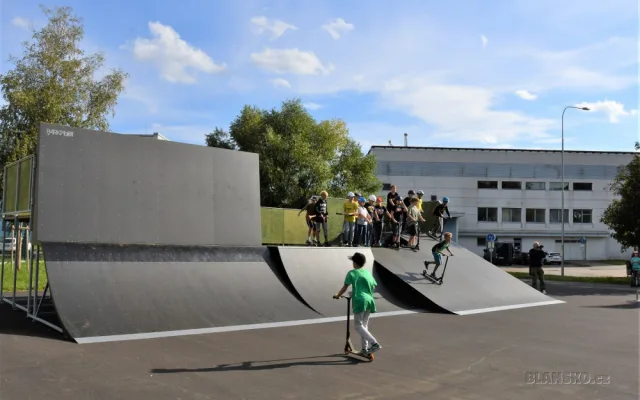 Lepší skatepark než v Brně. Blansko otevřelo opravené sportoviště