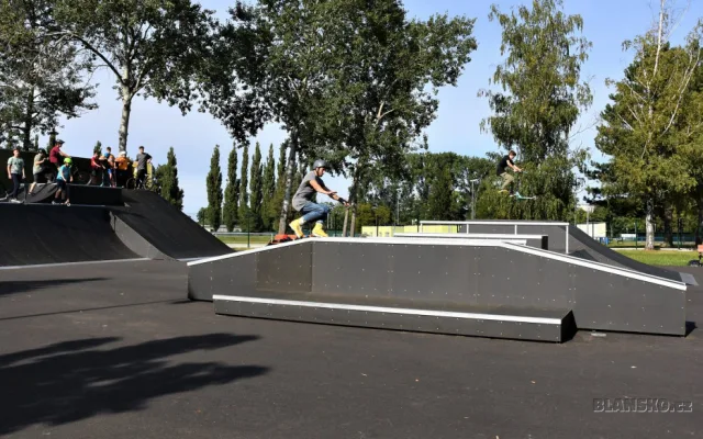 Lepší skatepark než v Brně. Blansko otevřelo opravené sportoviště
