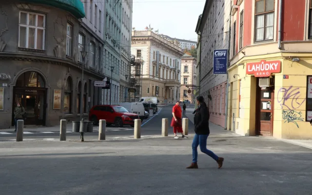 Pohled do ulice Solniční.