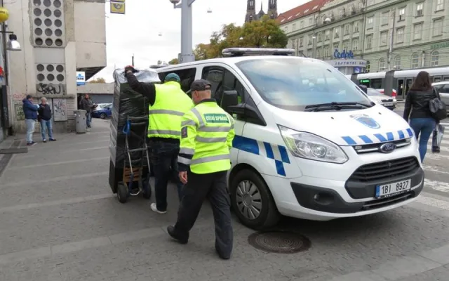 Celníci v Brně kontrolují nelegální herny
