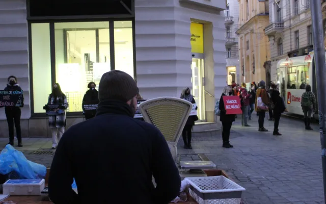 Aktivisté v Brně se chovali jako kapři
