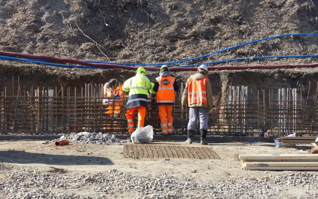 Mezi Brnem a Blanskem se letos rozjedou vlaky, slibují železničáři