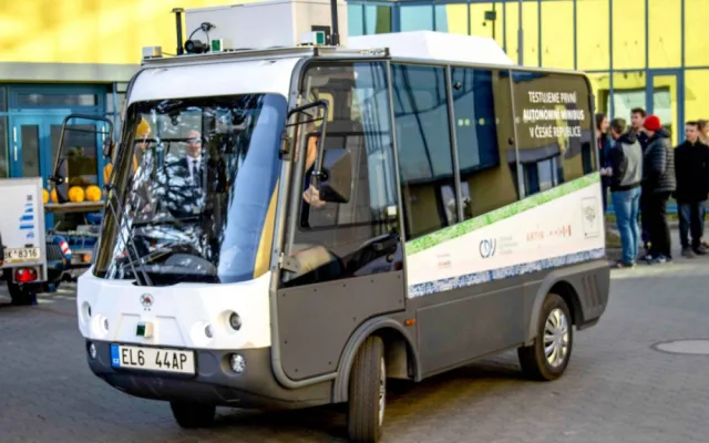 Brněnské ulice bude brázdit samořiditelný minibus. Na palubu vezme každého a zadarmo