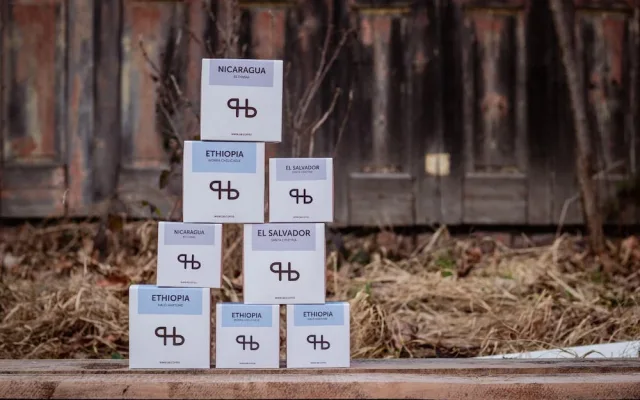 Jsme kávoví holisti. Důležitá je pro nás při výběru hlavně chuť, říkají majitelé qb coffee roasters