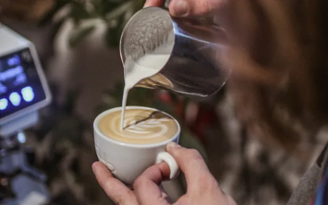 Jsme kávoví holisti. Důležitá je pro nás při výběru hlavně chuť, říkají majitelé qb coffee roasters