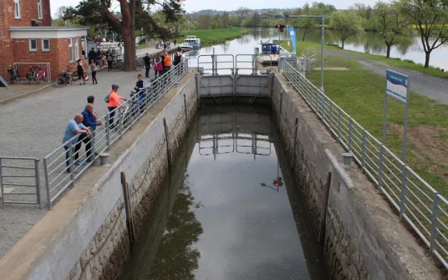 Baťův kanál je odemčený. Na vodní cestu se po zimě vrací turistické lodě