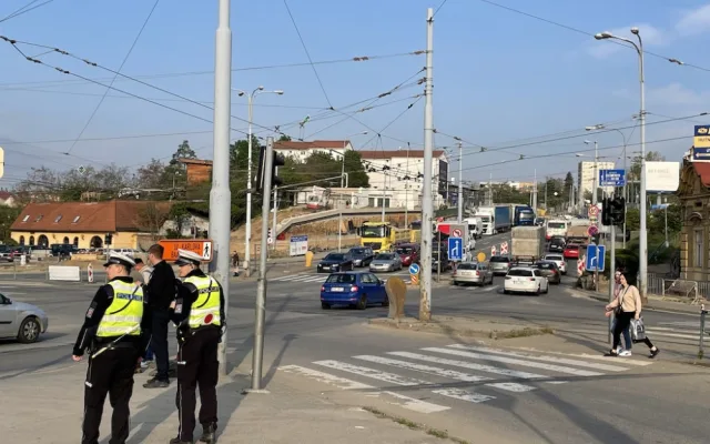 Dopravu v Brně paralyzovalo omezení u Tomkova náměstí. Řidiči nabírají výrazná zpoždění