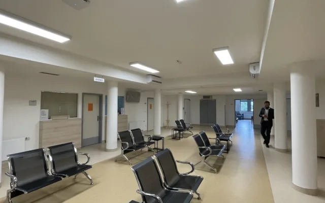 Po šedesáti letech prokoukla brněnská psychiatrie. Pacienti mají zahradu i pokoje podvou