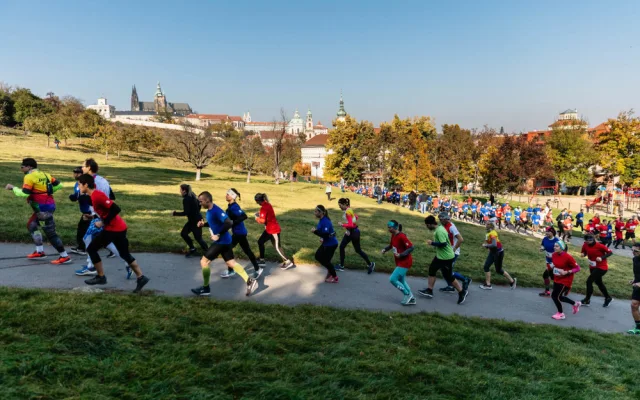 Registrace běžců Sokolského běhu republiky 2022 budiž spuštěny. Tak Nazdar na startu 28. října!