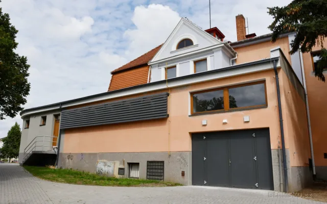 V Blansku opravili kino. Dostalo novou střechu i osvětlení