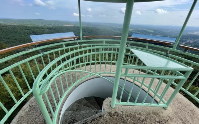 Rozhledna Babí lom je po roce opět otevřená. Očekává nápor turistů