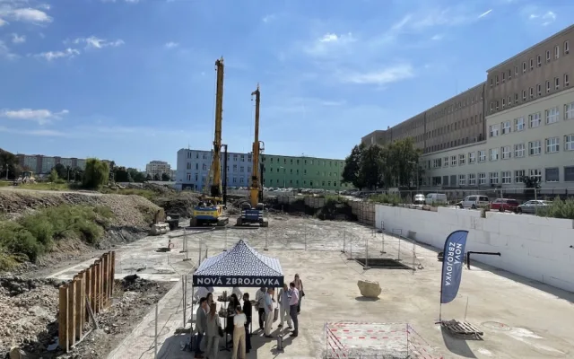 Bývalý areál brněnské Zbrojovky šel k zemi. Investor začíná s budováním nové čtvrti