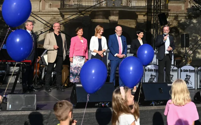 Primátorka Vaňková zahájila ostrou fázi kampaně. Do Brna ji přijel podpořit i premiér Fiala