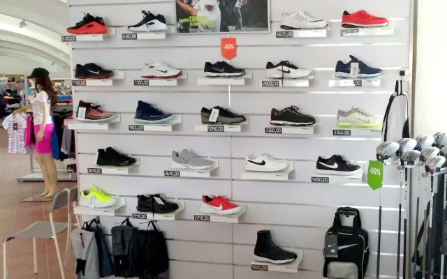 Více než dvacet let zkušeností. Pražský IMGolf cílí na začátečníky, pokročilé i profesionály