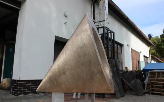Brno se těší na mlžící kužely, které postaví před radnici. Nemůžeme se dočkat, hlásí