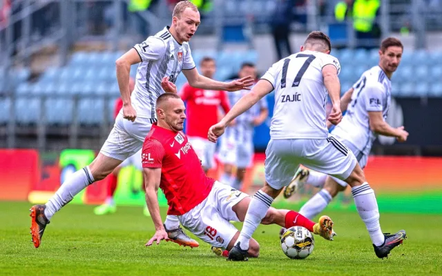 Dynamo doma přestřílelo Zbrojovku