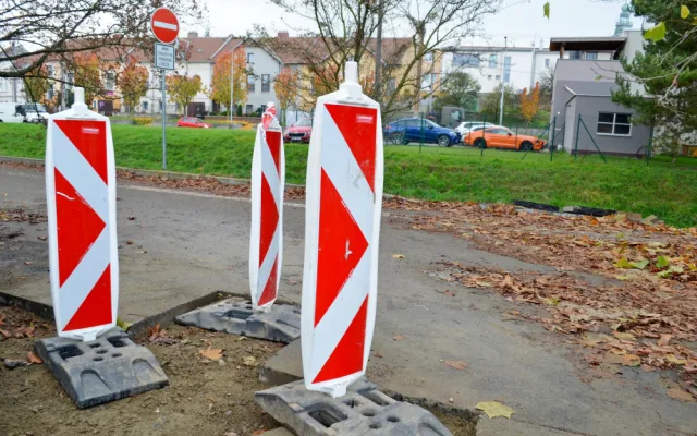 Město je rozkopané, abyste měli rychlý internet, uklidňuje naštvané lidi Vyškov