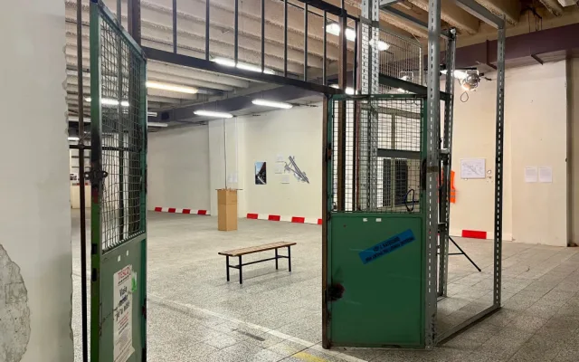 Ve skladech bývalého brněnského Prioru je výstava o migraci v Evropě