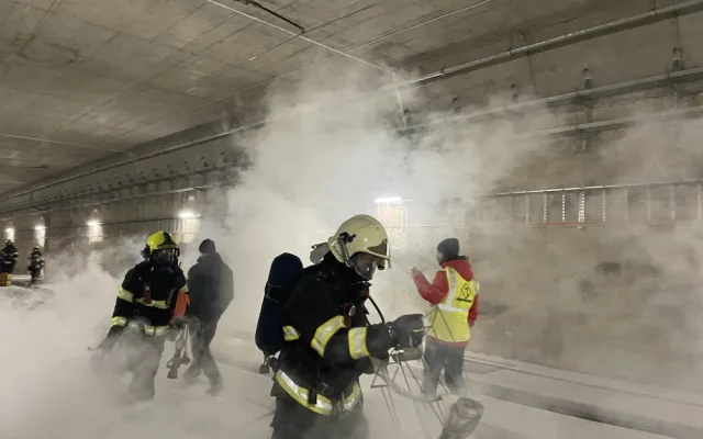 V Brně ví co dělat, když v nejdelším tramvajovém tunelu hoří šalina