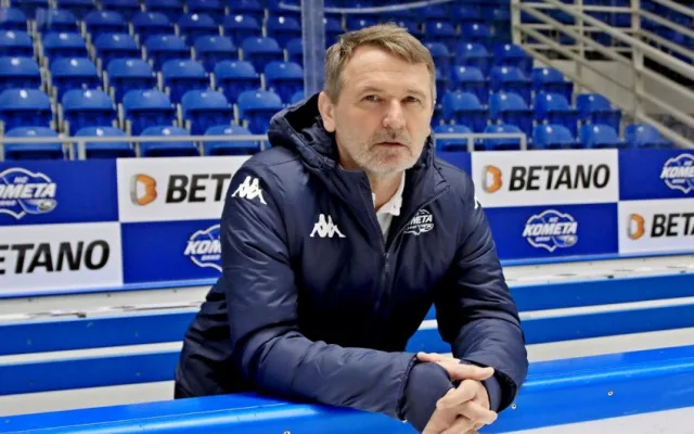 Kometu povede spařtan Martinec. Na střídačku se ale vrací Zábranský