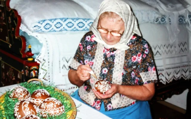 Zemřela známá jihomoravská malérečka Marie Švirgová