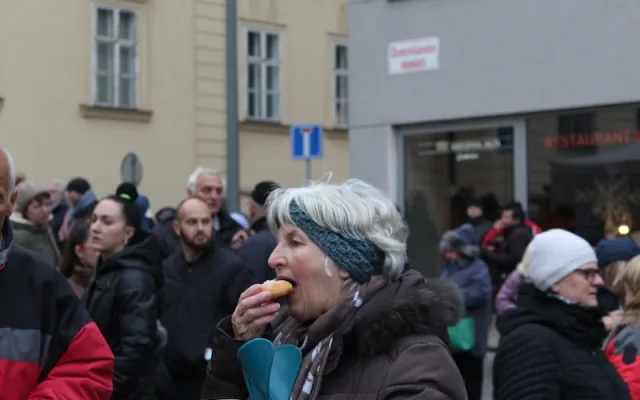 Odpůrci by klidně zvolili i Putina, abych nebyl prezident, hlásal v Brně Babiš