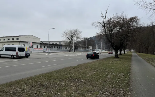 Do Brna se valí nová uzavírka. Dělníci rozkopou frekventovanou silnici u výstaviště