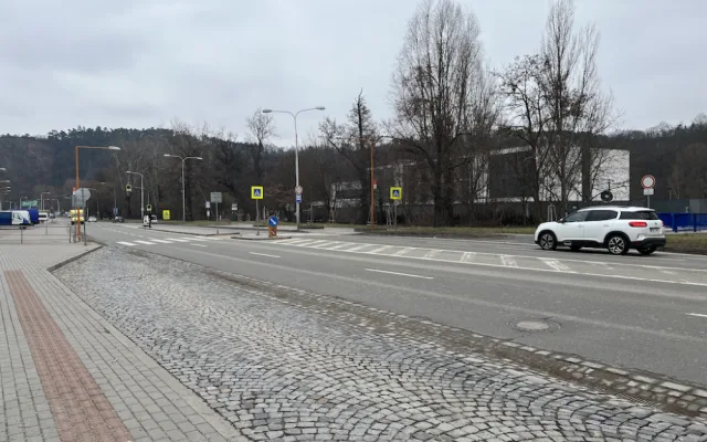 Do Brna se valí nová uzavírka. Dělníci rozkopou frekventovanou silnici u výstaviště