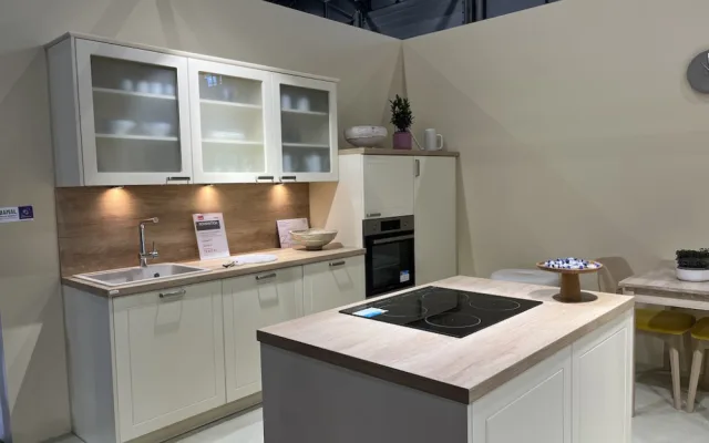 Malý domek se vším, co k životu potřebujete. Stavební veletrh představil fenomén Tiny Houses