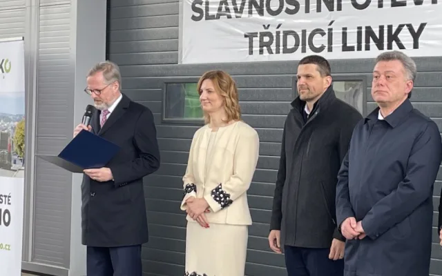 Brno nepotřebuje na třídění odpadků lidi. Pořídilo si nejmodernější stroj v republice