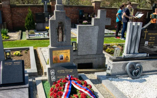 Sloužil v RAF, prožil si vězení. Na jižní Moravě uctili válečného veterána