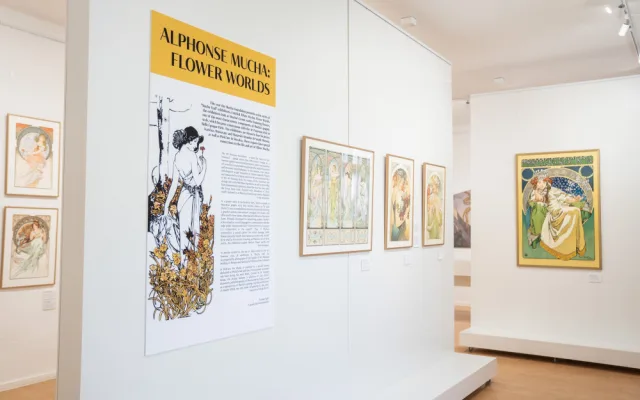 Již odhalená výstava Alfons Mucha: Květinové světy v Pišťanech
